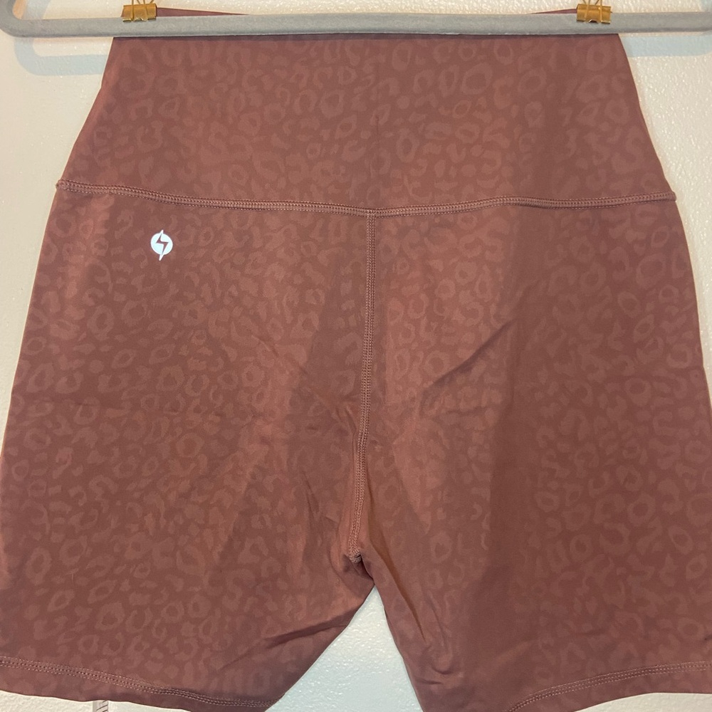 Popflex High Waist Biker Short in Mauve Cheetah Size Large - Picture 2 of 3